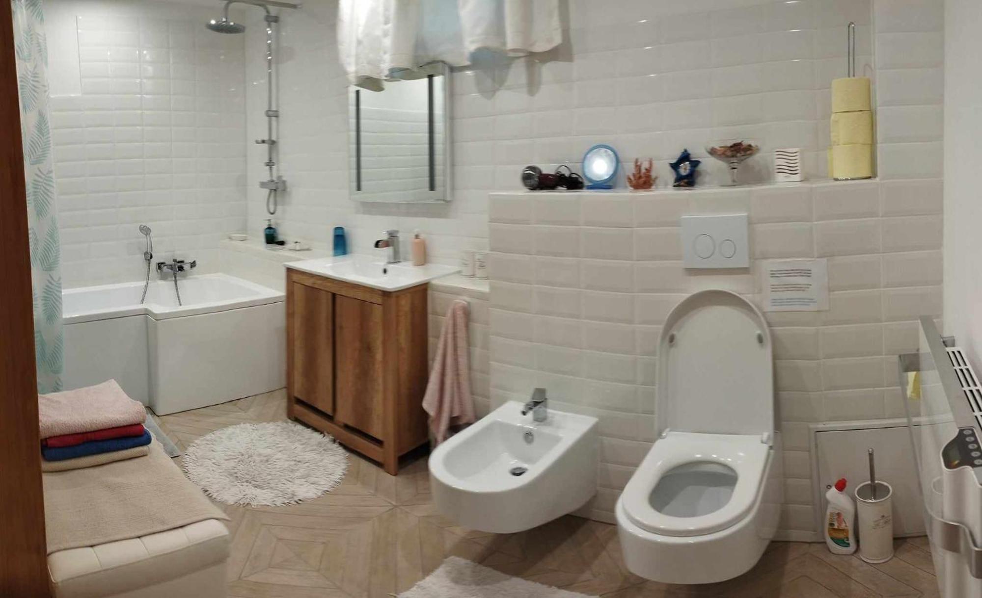 B&B Family Basement Apartment, Breakfast, Free Parking, 5Km From Tulln Chorherrn ภายนอก รูปภาพ