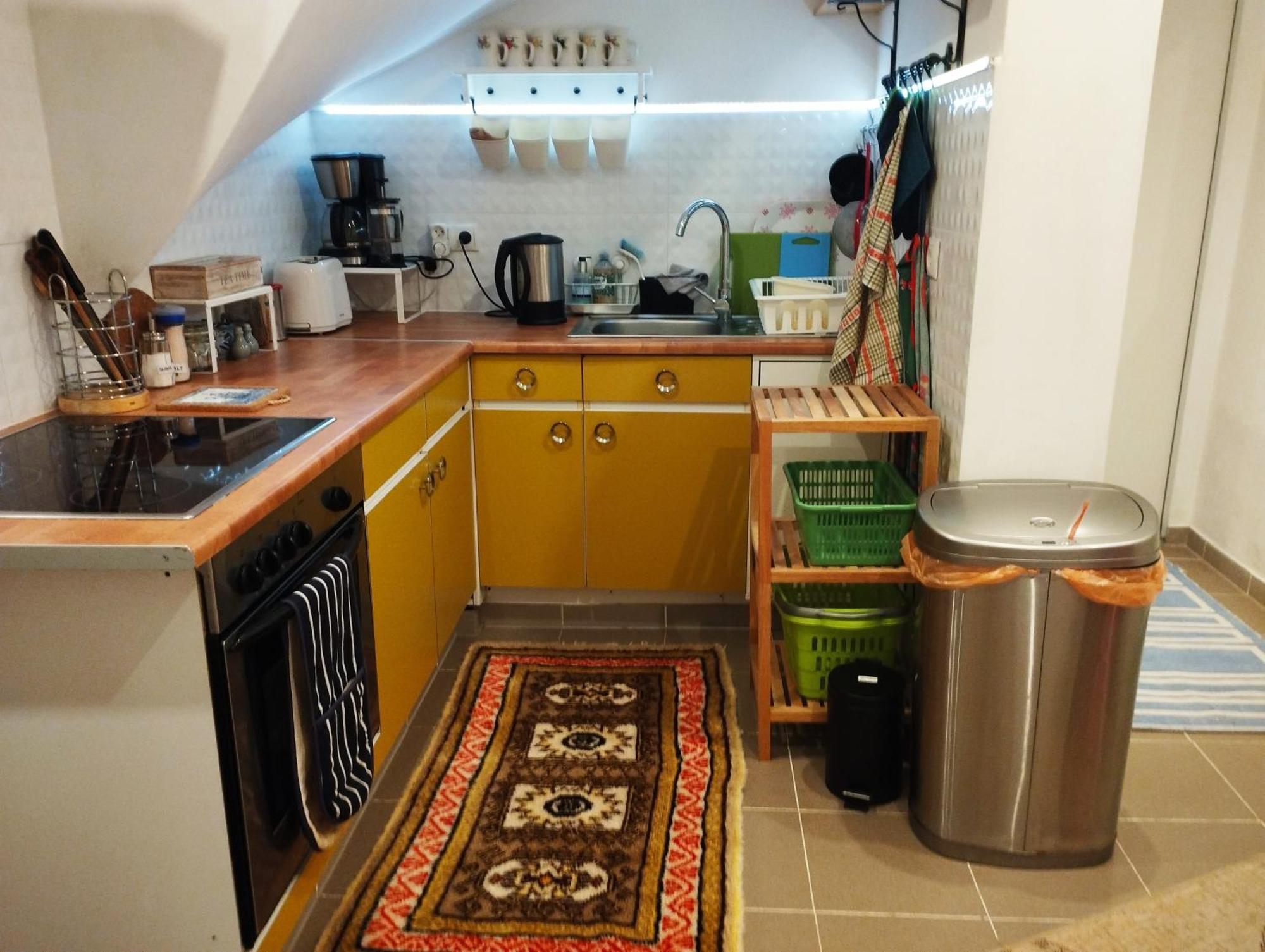 B&B Family Basement Apartment, Breakfast, Free Parking, 5Km From Tulln Chorherrn ภายนอก รูปภาพ